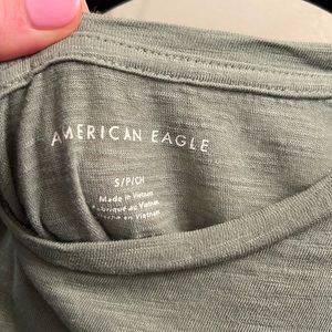 American eagle green boxy T shirt cropped